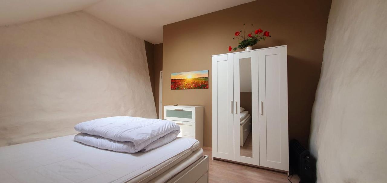La Maison Du Sabotier Custinne Экстерьер фото